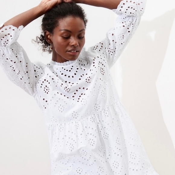 Banana Republic Eyelet Dress - Picture 3 of 7